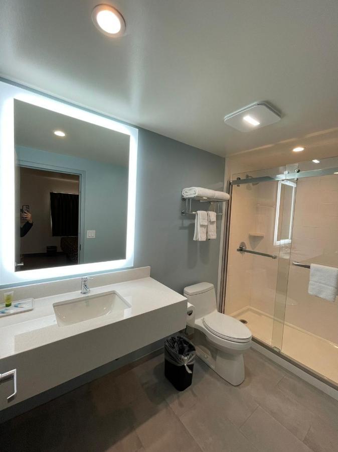 112 Motel Medford Dış mekan fotoğraf